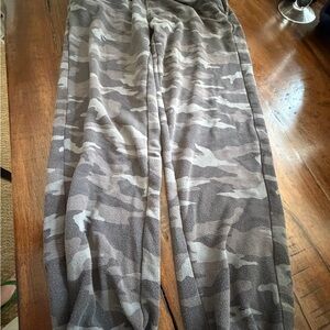Athleta Camouflage Kids Sweatpants